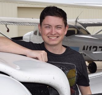 Waco Richard Rensing Spring Commencement May 2 2019 2 e1621519891213 - TSTC Candidate for Graduation Looks to the Sky for His Career